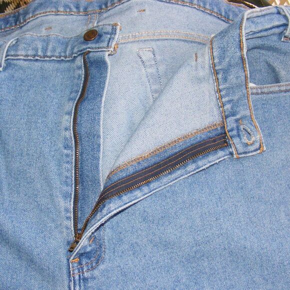 LEVI'S Vintage 540 Jeans, 44, BROWN TAB, Light Blue Wash, Zipper fly - Picture 6 of 11